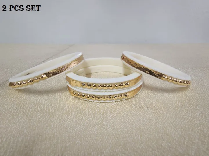 Mumbai%20Shakha%20Pola%20Bangles%20for%20Women%20Plastic%20With%20Golden%20Plated%20,%20Party%20,%20Wedding%20,%20Anniversary%20,%20Druga%20Puja%20&%20All%20Time%20Use%20Sakha%20Bangles.%20-%20Image%209