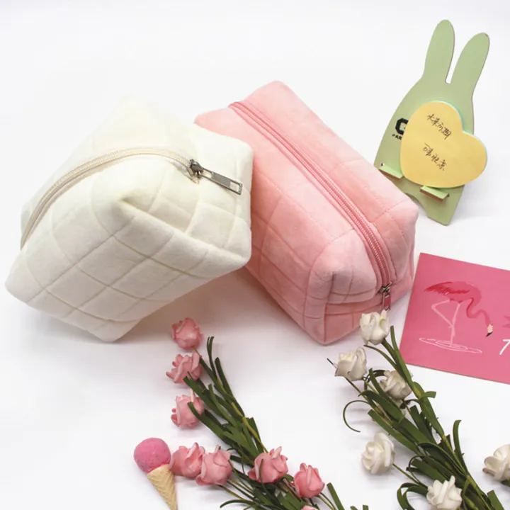 Cute%20Fur%20Makeup%20Bag%20For%20Women%20Zipper%20Large%20Solid%20Color%20Cosmetic%20Bag%20Travel%20Cosmetic%20Bags%20Cute%20Mini%20Zipper%20Toiletry%20Bag%20Watty%20Store%20-%20Image%202