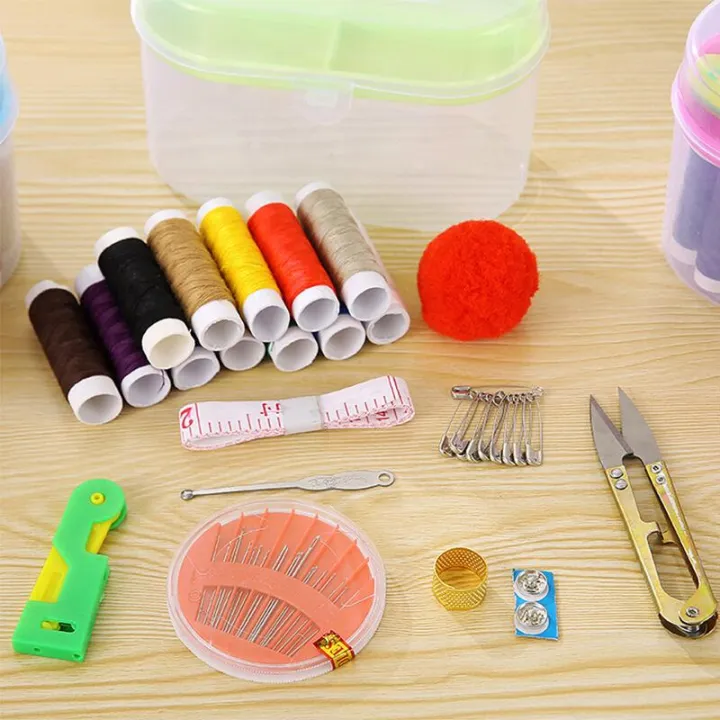 Portable%20Sewing%20Kit%20-%20Multicolor%20-%20Image%205