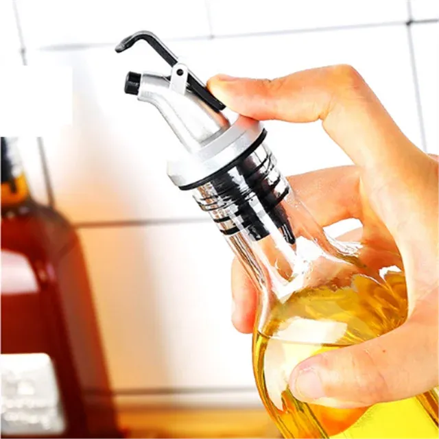 500ml%20Glass%20Oil%20Dispenser%20Bottle%20for%20Kitchen%20Stainless%20Steel%20Leak-Proof%20Cork%20Transparent%20Oil%20Pourer%20and%20Holder%20-%20Image%205