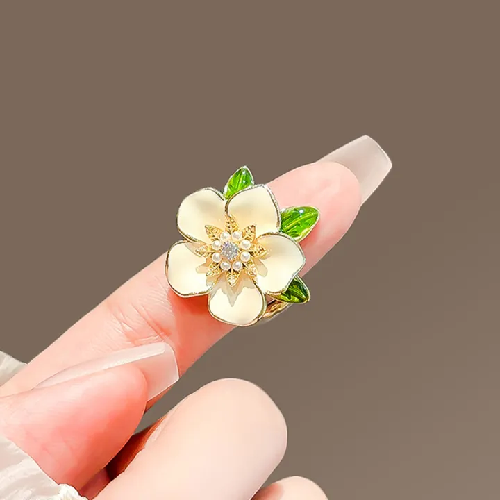 Elegant%20Gardenia%20Flower%20Brooches%20Pins%20For%20Women%20Beautiful%20Flower%20Dressing%20Clothes%20Corsage%20%20Accessories%20-%20Image%204