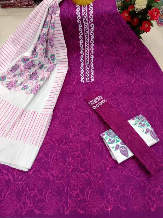 Unstitched%20Cotton%20Screen%20Printed%20Shalwar%20Kameez%20For%20Women3Piece%20Dress%20-%20Ethnic%20Elegance%20-%20Image%203