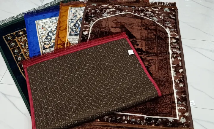China%20Prayer%20Mat%20(Jaynamaz)%20-%20Extra%20Soft%20Velvet%20Mixed%20Green,Red,Silver,Golden,Chocolate,Blue,Marron,%20colours%20Form%20Suba%20International%20-%20Image%204