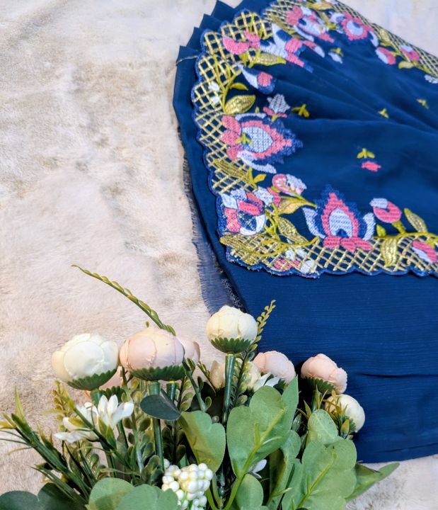 Navy%20blue%20color%20Indian%20white%20gold%20Georgette%20embroidery%20saree%20-%20Image%205