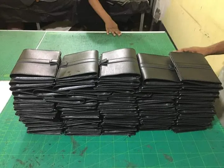 Keep%20Car%20Paper%20Safe,%20Use%20License%20Pouch%20Bag!%20Car%20+%20Bike%20Documents%20Holder%20-%20Image%206