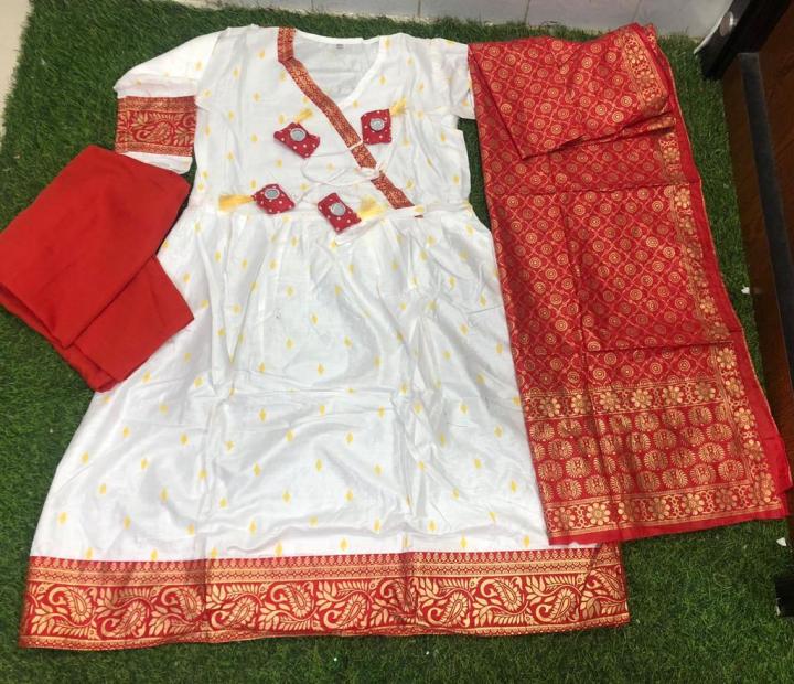 Ready%20Made%20Linen%20Stitched%20Exclusive%20Gown%20Glorious%20Designed%20Long%20Salwar,%20Kamez%20and%20Orna%20For%20Stylish%20Women%20/%20Girls%20(%203%20Pcs%20)%20-%20Image%204