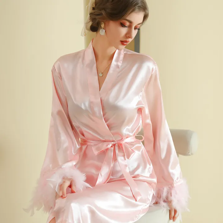Bride%20Morning%20Robe%20Women's%20Homewear%20Clothes%20with%20Feather%20Decor%20Long%20Nightgown%20for%20Wedding%20Makeup%20Team%20Bridesmaid%20Robes%20-%20Image%206