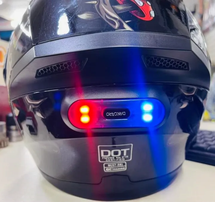 Helmet%20back%20Night%20Light%20red,blue%20combanition/LED%20Halmet%20-%20Image%202