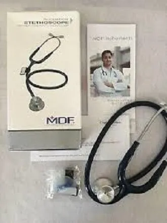 MDF%20Acoustica%20Lightweight%20Dual%20Head%20Stethoscope%20-%20All%20Black%20Edition,%20MDF747XP-all%20black%20-%20Image%204