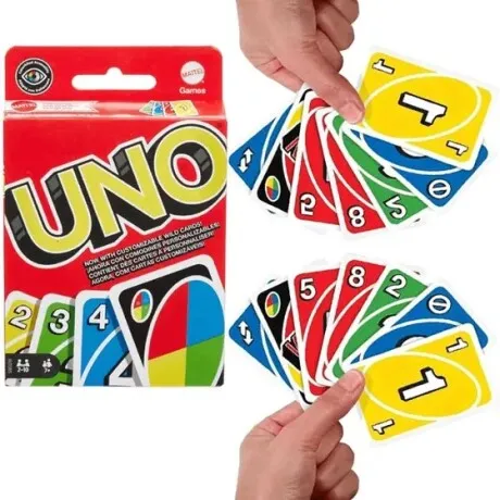 UNO%20Family%20Card%20Game%20%E2%80%93%20Classic%20Fun%20Play%20Set%20-%20Image%203