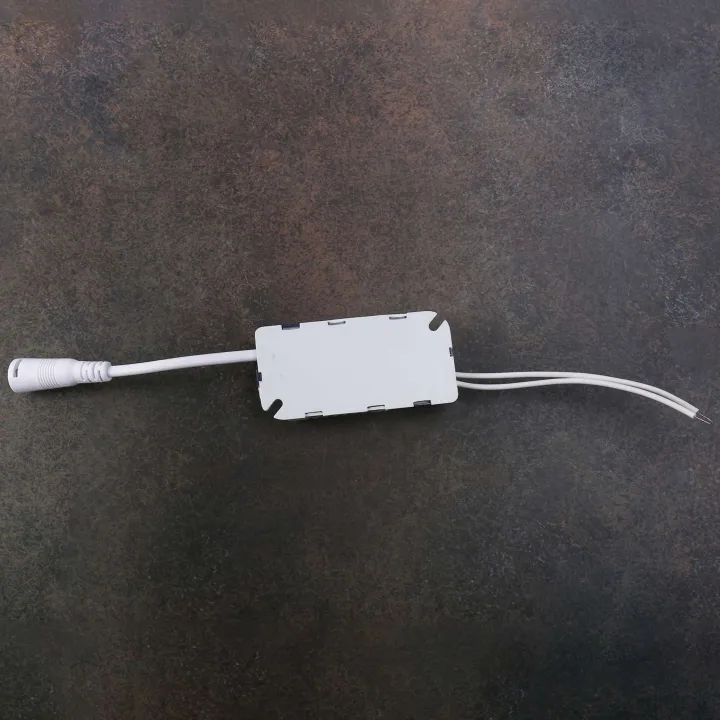 AC%2090-240V%20to%20DC%209-12V%203W%20Constant%20Current%20LED%20Strip%20Power%20Driver%20Transformer%20-%20Image%203