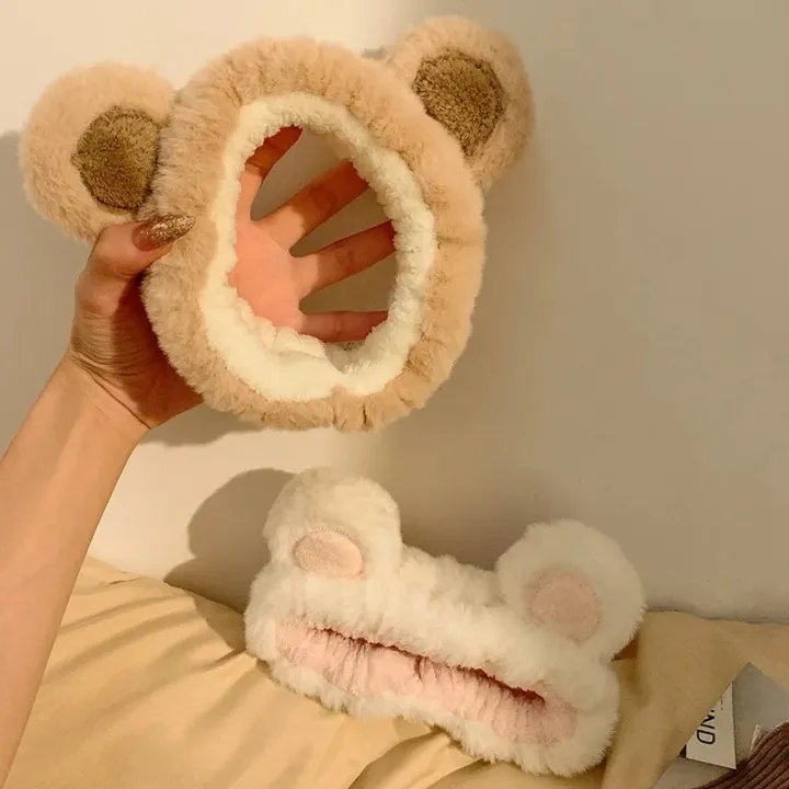 In%202023%20The%20New%20Sweet%20and%20Cute%20Bear%20Plush%20Face%20Wash%20Hair%20Band%20Female%20Cartoon%20Facial%20Mask%20Special%20Headband%20Four%20Seasons%20Gifts%20-%20Image%203