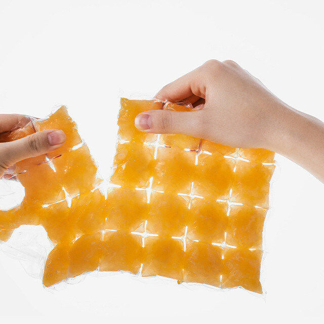 10pcs/Pack%20Disposable%20ice%20pack%20edible%20frozen%20ice%20cube%20mold%20household%20self-sealing%20ice%20tray%20freezer%20bag%20with%20passion%20%20ice%20bag%20-%20Image%208