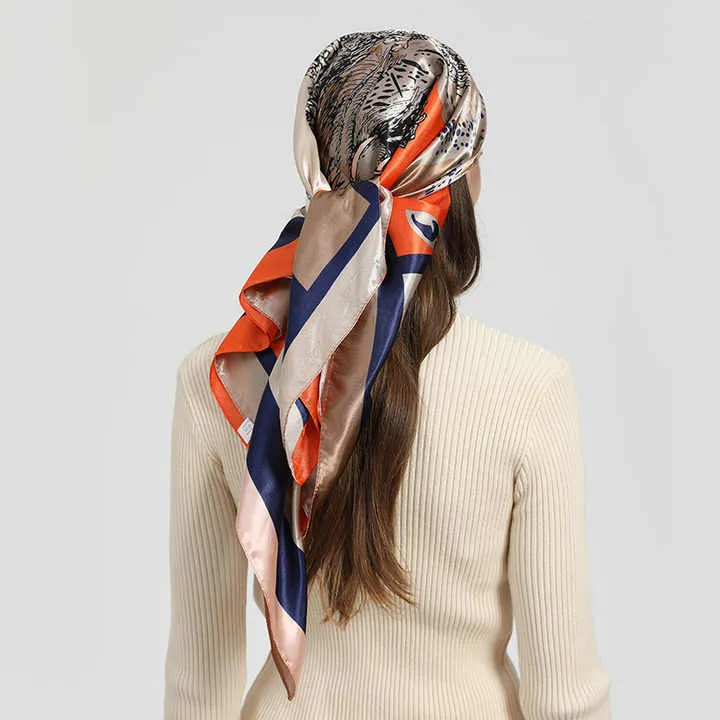 (Local)%20Silk%20Scarf/Women%20Summer%20Satin%20Silk%20Bandana%20Head%20Wrap/Bright%20Headkerchiefs%20For%20Ladies/90x90cm/90g%20-%20Image%202