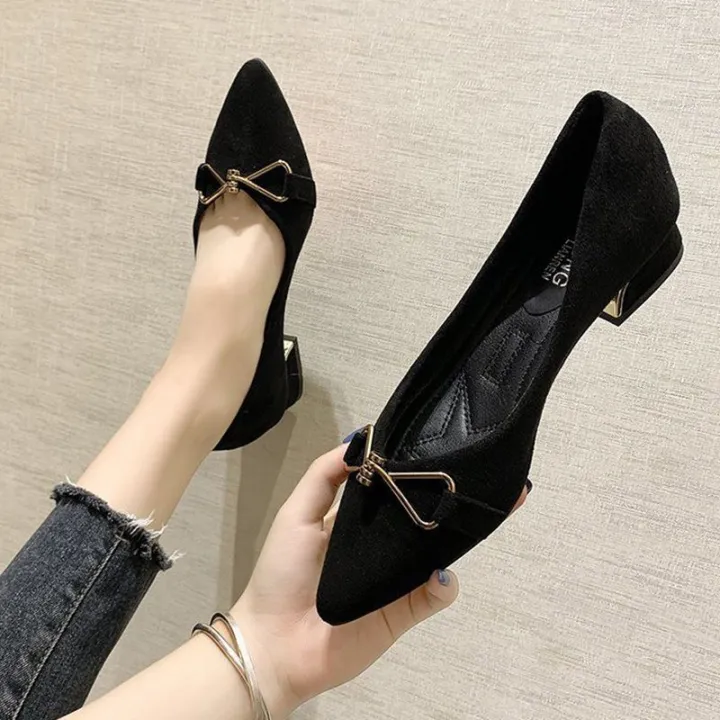 Chunky%20heel%20pointed-toe%20shoes%202024%20Summer%20New%20Fairy%20Wanwan%20Lei%20Style%20Gentle%20Mid%20Heel%20Fairy%20Lady%20Black%20High%20Heels%20-%20Image%204