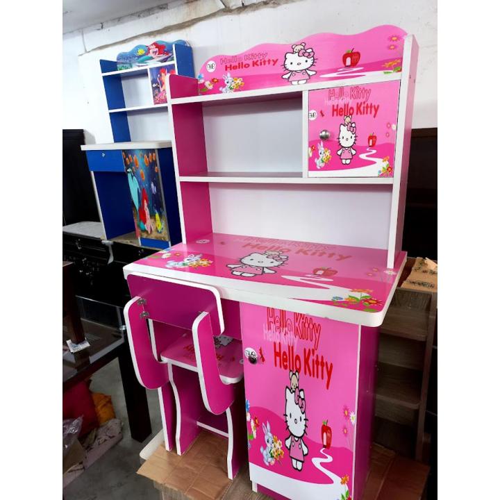 Hello%20kitty%20Girl%20Kids%20Reading%20Table%20with%20Chair%20-%20Image%202