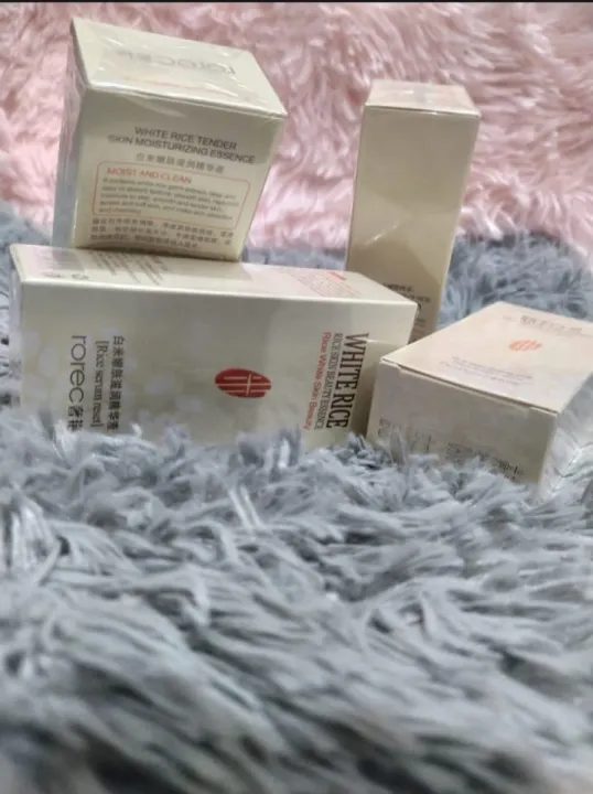 Rice%20Serum%20white%20(Original)%20-%20Hchana%20(ROREC)%20Rice%20vitamin%20c%20Serum%20Best%20For%20Pores%20&%20Moisturizing%20-%2015ml%20-%20Image%204