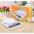 Electronic Kitchen Scale, Digital Lcd Display, 10 Kg 10,000G - Weight Machine. 