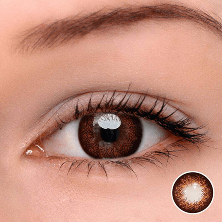 FreshLook%20Brown%20contact%20lens%20with%20kid%20-%20Image%202