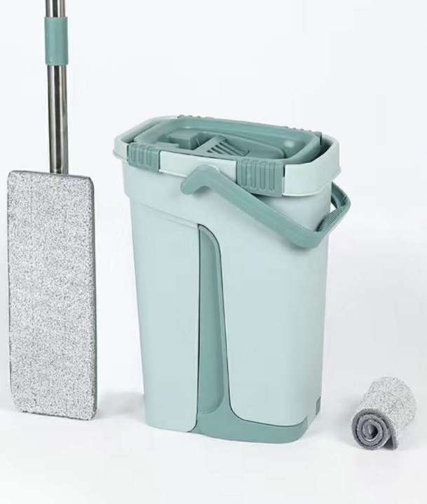 Floor%20Cleaning%20Flat%20Mop%20with%202%20Microfiber%20Pad%20-%20Image%203