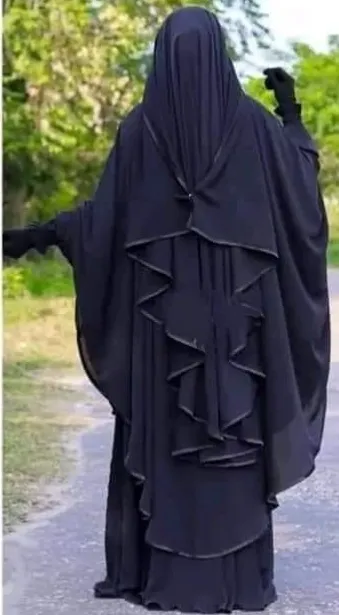 Unveil%20the%20Charm%20of%20Irani%20Borkha%20Design%20Latest%20Stylish%20and%20Fashionable%20Borka%20Dresses%20from%20the%20Khimar%20Collection%20for%20Girls%20and%20Women%20-%20Image%202