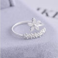 Korean Style Daisy Flower Elegant Opening Rings Women Adjustable Wedding Party Engagement Finger Rings Statement Jewelry Gift.
