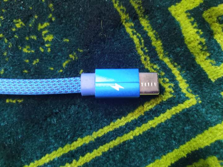 First%20Charging%20Support%20Type-C%20Short%20Cable%20-%20Image%202