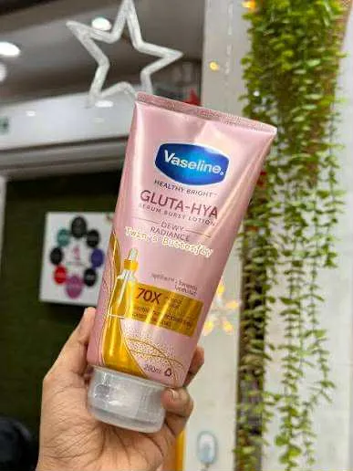 Vaseline%20Healhy%20Bright%20Gluta%20Hya%20Serum%20Burst%20Body%20Lotion%20Dewy%20Radiance%20290ml%20(%20Thailand%20)%20-%20Image%207