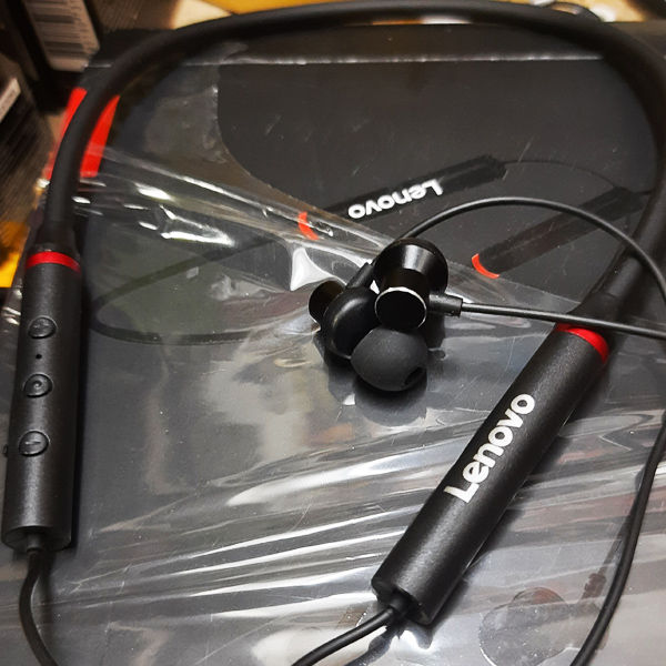 Lenovo%20HE05x%20Wireless%20Neckband%20Earphones%20-%20Image%206