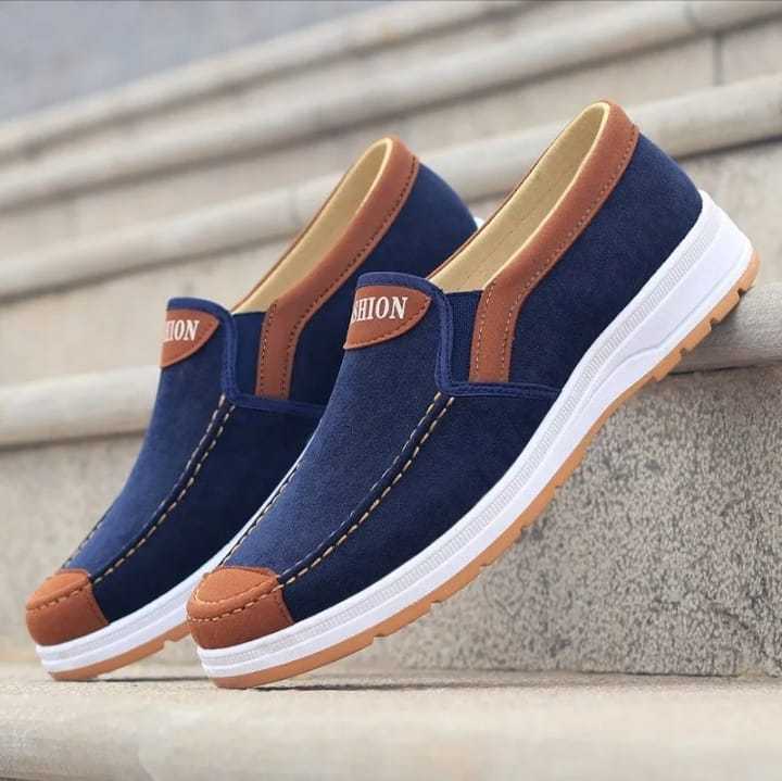 New Trendy Premium Quality Black Blue And Grey Color CANADIAN Canvas Sneakers Shoes For Men M6060