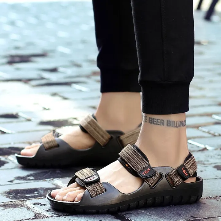 Fashion%20Shoes%20Men%20Black%20Sandals%20For%20Men%20Mesh%20Breathable%20Beach%20Shoes%20Flat%20Sandals%20Soft%20Sole%20Summer%20Sandals%20-%20Image%204