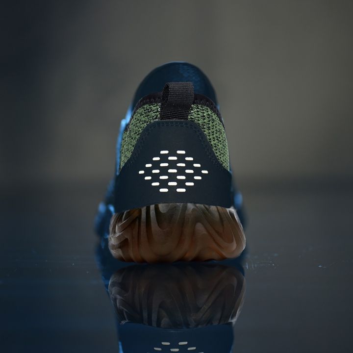 Jiefu%20Insulating%20Work%20Safety%20Shoes%20With%20Air%20Permeability,%20Impact%20Resistance%20And%20Puncture%20Resistance%20-%20Image%203