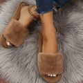Flip-flops, warm shoes, pure slippers, anti-slip house, hairy winter woman, winter leisure indoor flats, floor shoes Lady's men. 