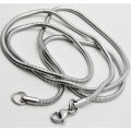 Stylish Silver Metal Chain For Men. 