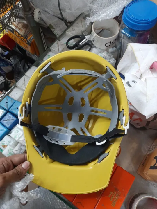 Safety%20helmet%20for%20industrial%20/%20High%20Quality%20PVC%20Industrial%20Safety%20Helmet%20-%20Image%204