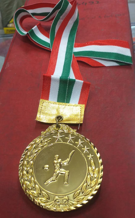 criket%20madel%20-%20Image%204