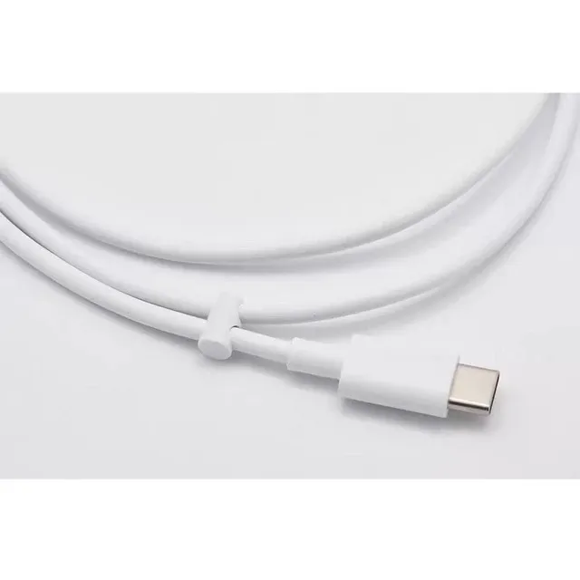 Google%20Pixel%2030W%20USB-C%20Fast%20Charging%20Cable%20-%20Image%205