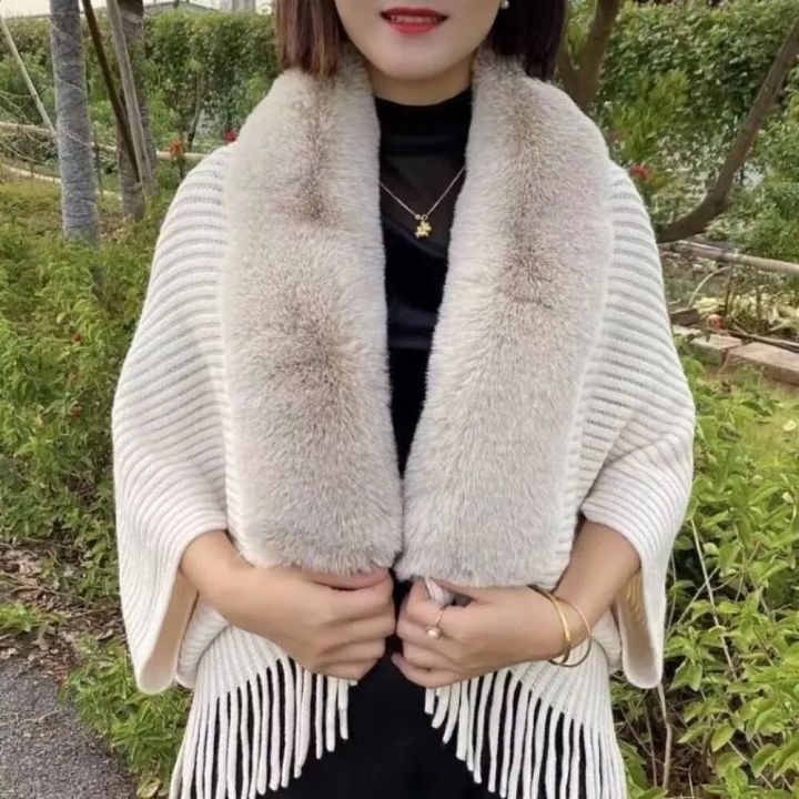 Knitting%20Thick%20Women's%20Loose%20Shawl%20with%20Faux%20Fur%20Collar%20for%20Evening%20Dresses%20Wedding%20Knitting%20Shawl%20Plush%20Wraps%20Cardigan%20Cape%20-%20Image%207