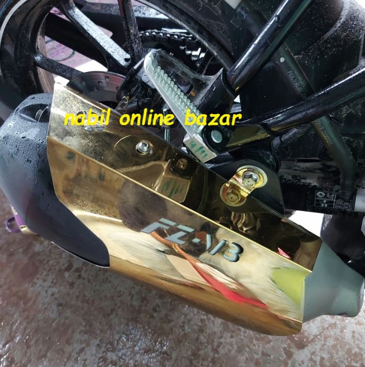 Yamaha%20fz-v3%20Motorcycle%20exhaust/silencer%20metal%20cover%20colour-golden%20-%20Image%203