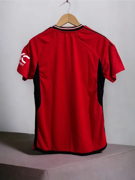 ManUnited%2023/24%20Premium%20Kit%20-%20Image%204
