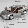 1/35 Lexus ES300h Alloy Diecast Car Model Toy with Sound Light Pull Back Simulation Toy Car Model for Children's Collection Gift. 