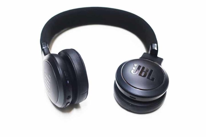 JBL%20LIVE%20400BT%20On-Ear%20Wireless%20Headphones%20-%20Image%204