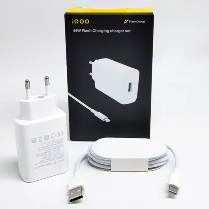 Vivo%2044W%20Fast%20Charger%20USB%20Type%20C%20Power%20Adapter%20for%20Vivo%20X70,%20X60,%20X50%20Pro,%20IQOO,%20Neo855,%20Z5X,%20S6,%20S7,%20Y5s%20-%20Image%204