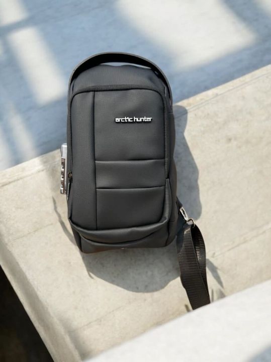 Arctic%20Hunter%202025%20New%20Chest%20Bag%20Anti%20Theft%20Small%20Sling%20Bag%20Men%20Shoulder%20Sling%20Bag%20Women%20-%20Image%204