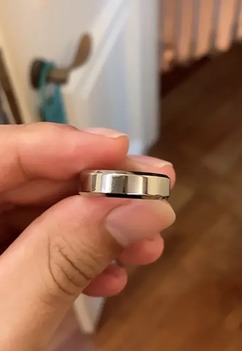Silver%20Style%20Stainless%20Steel%20Sleek%20Ring%20for%20Men%20and%20Boys%20-%20Image%202