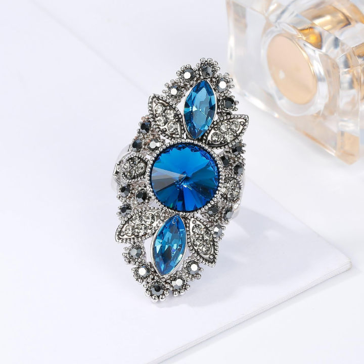 Vintage%20Women%20Fashion%20Jewelry%20Blue%20Rhinestone%20Engagement%20Wedding%20Ring%20-%20Image%202