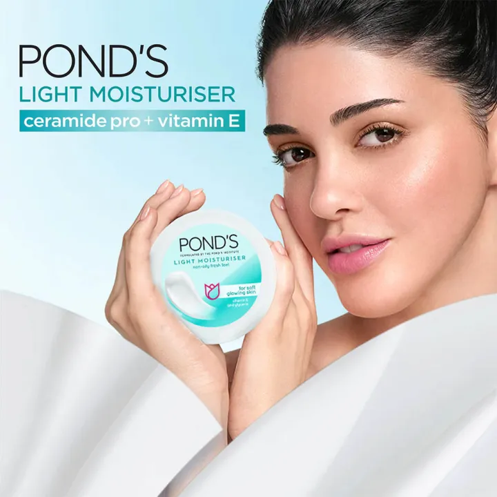 POND'S%20Light%20Moisturiser%20%20Non-Oily%20Fresh%20Feel%20For%20Soft%20Glowing%20Skin%20With%20Vitamin%20E%20&%20Glycerin-25ml%20%7C%2050ml%20%7C%20100ml%20-%20Image%205