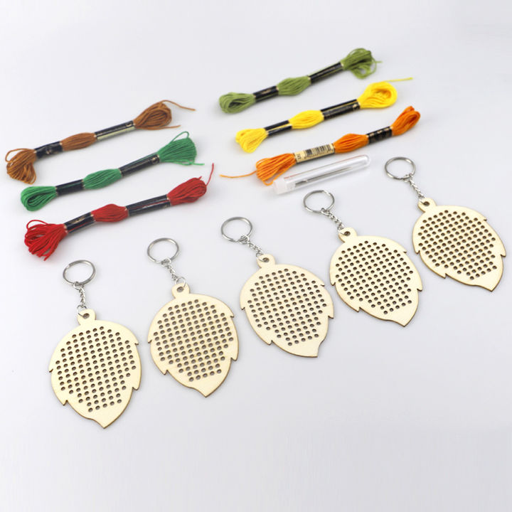 5Pcs%20Wooden%20Leaves%20with%20Colour%20Embroidery%20Threads%20DIY%20Craft%20Kit%20Home%20Decor%20Cross-stitch%20Keyring%20-%20Image%207