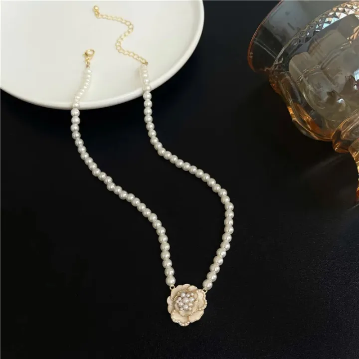 Elegant%20Fashion%20Rose%20Pearl%20Bead%20Necklace%20for%20Women%20Temperament%20Flower%20Versatile%20Clavicle%20Chain%20Necklace%20Women's%20Jewelry%20Gift%20-%20Image%203