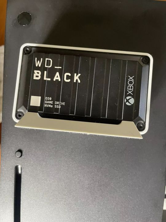 Microsoft%20Xbox%20Series%20X%201TB%20Video%20Game%20Console%20-%20Black%20-%20Image%202